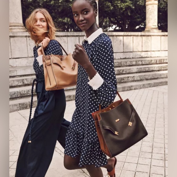 Tory Burch Navy Polka Dot silk Dress w/ white scalloped collar size 2 LIKE NEW - Picture 2 of 16